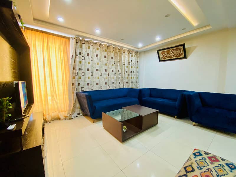 Two bedroom VIP apartment for rent on daily basis in bahria town 5