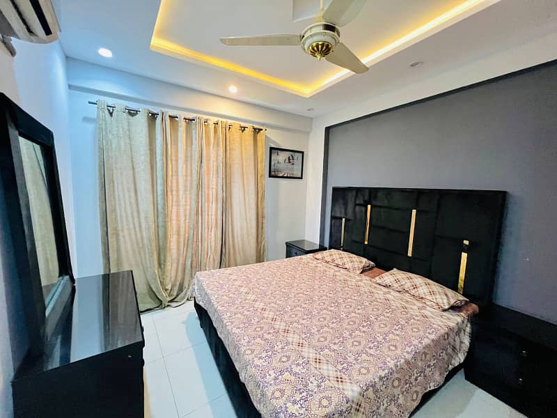 Two bedroom VIP apartment for rent on daily basis in bahria town 1