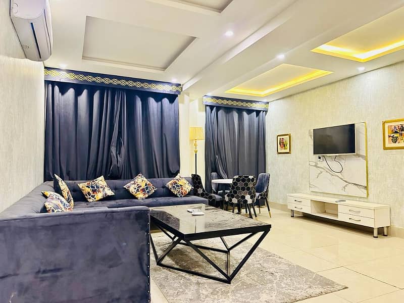 Two bedroom VIP apartment for rent on daily basis in bahria town 4