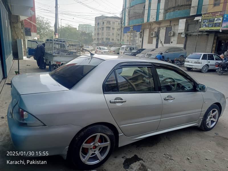 Mitsubishi Lancer GLX SR 1.6 2005 9