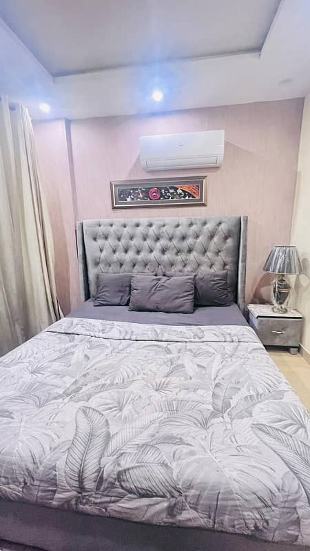 One bedroom VIP apartment for rent on daily basis in bahria town 4