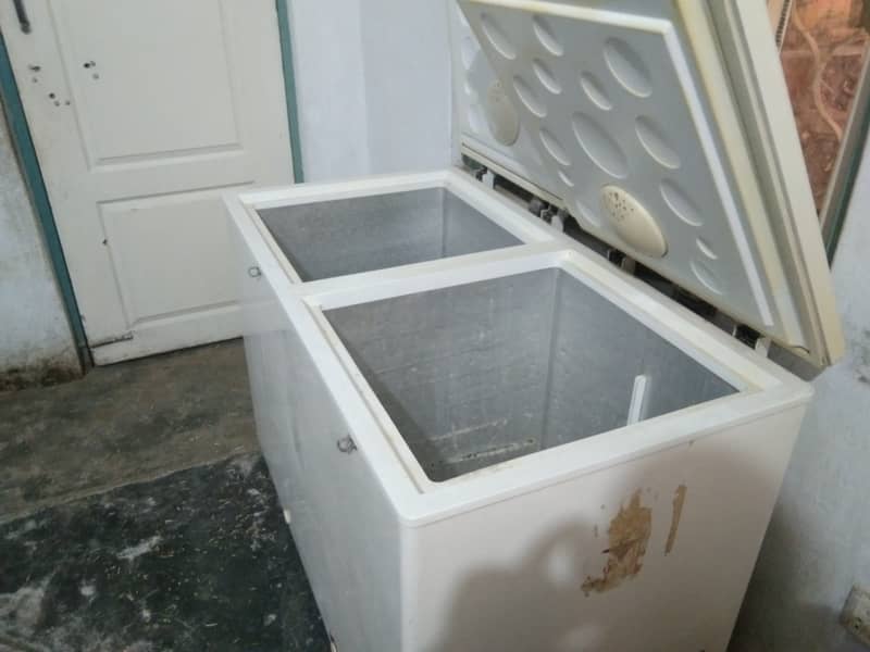 Hier two door deep freezer for sale 1