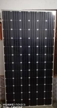 Max power solar plate 300 watts only 6 months used.