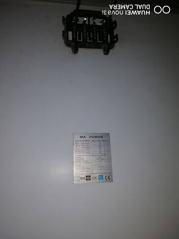 Max power solar plate 300 watts only 6 months used. 2