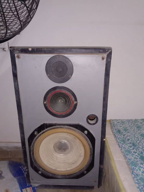 speakers 1