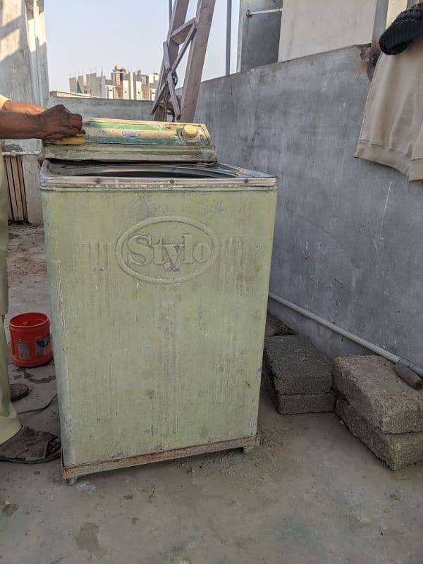 Old washing machine for sale of STYLO Company 1