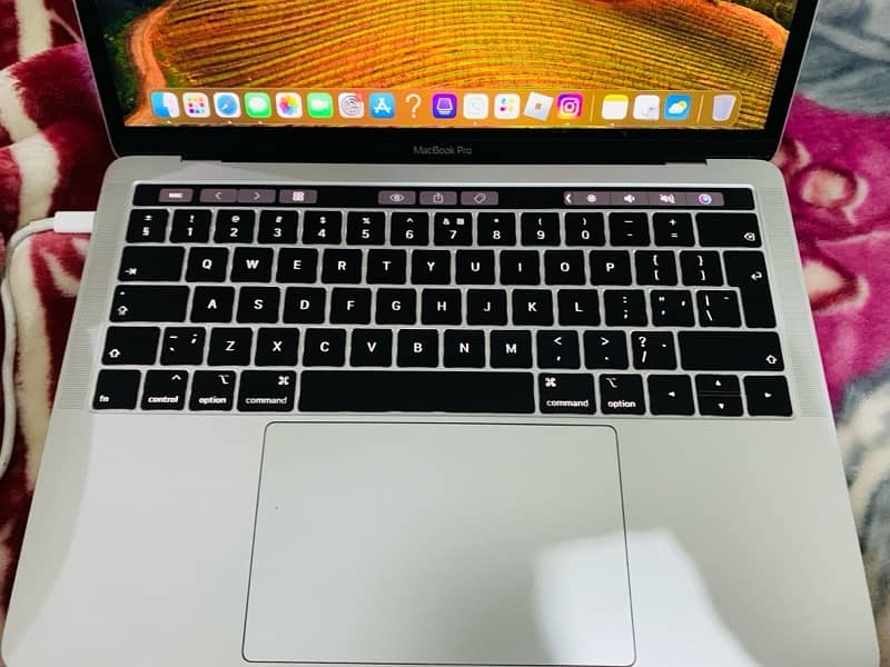 Macbook Pro 2018 Touch Bar 1