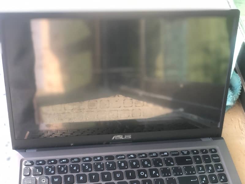 Asus VivoBook AMD Ryzen 7 3700U Laptop 3