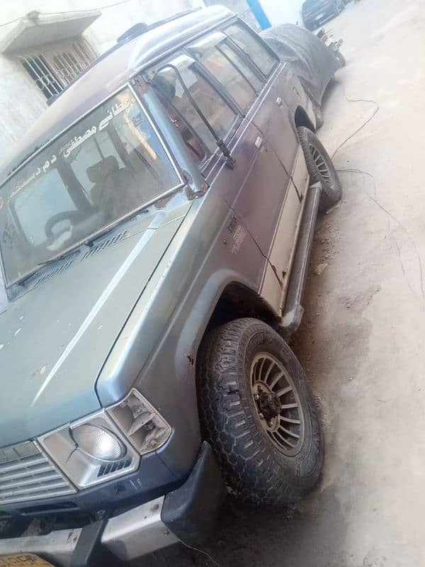 Mitsubishi Pajero 1986 2