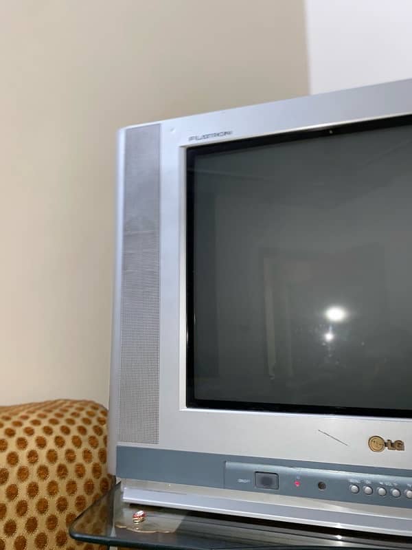 LG tv with its trolley 11