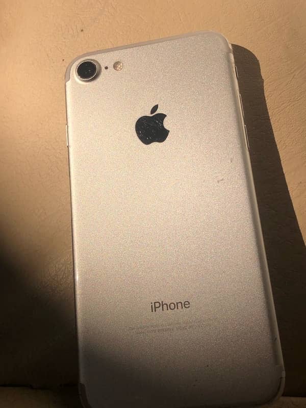 IPHONE 7 128Gb 3