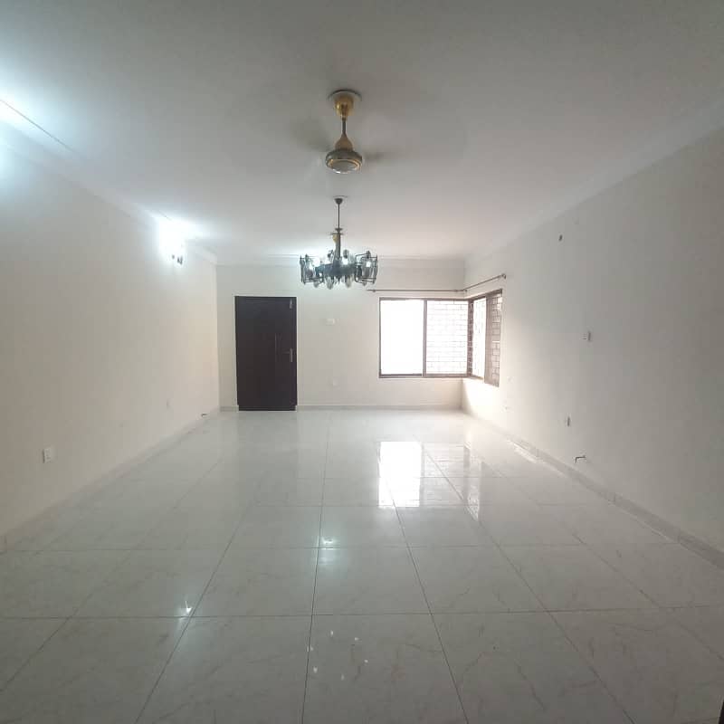 1 Kanal Upper Portion Available For Rent 4