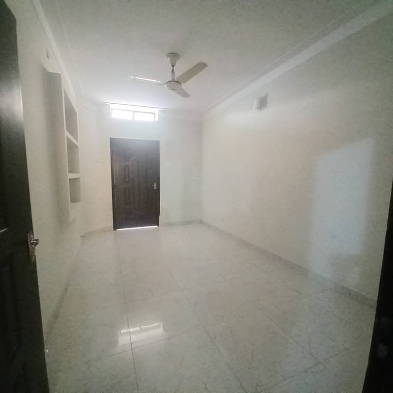 1 Kanal Upper Portion Available For Rent 8