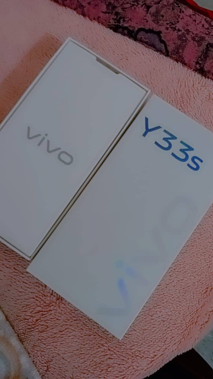 Vivo Y33s 4