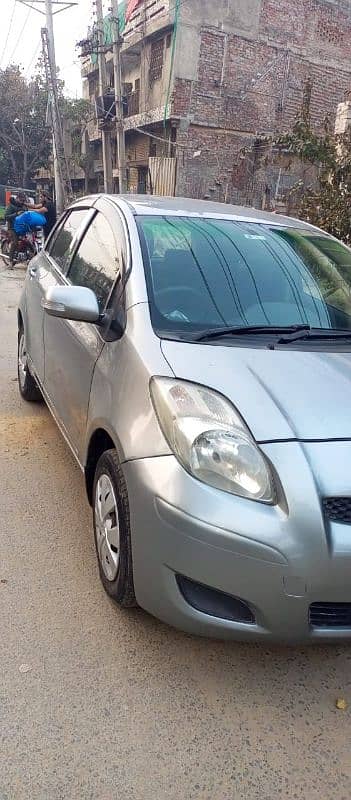 Toyota Vitz 2009 3