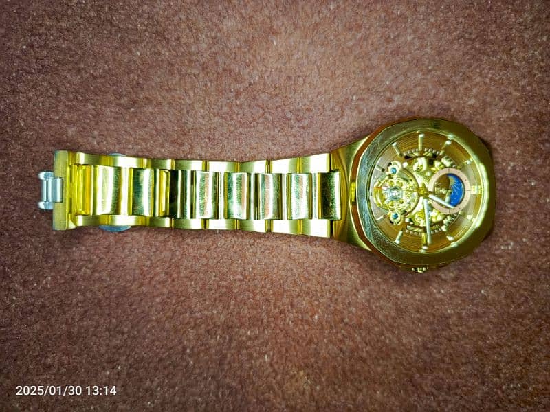 Sveston automatic watch used but like new 7