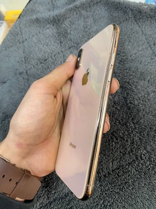 iphone xs 2