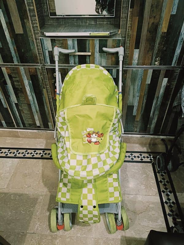 pram in very good condition 0