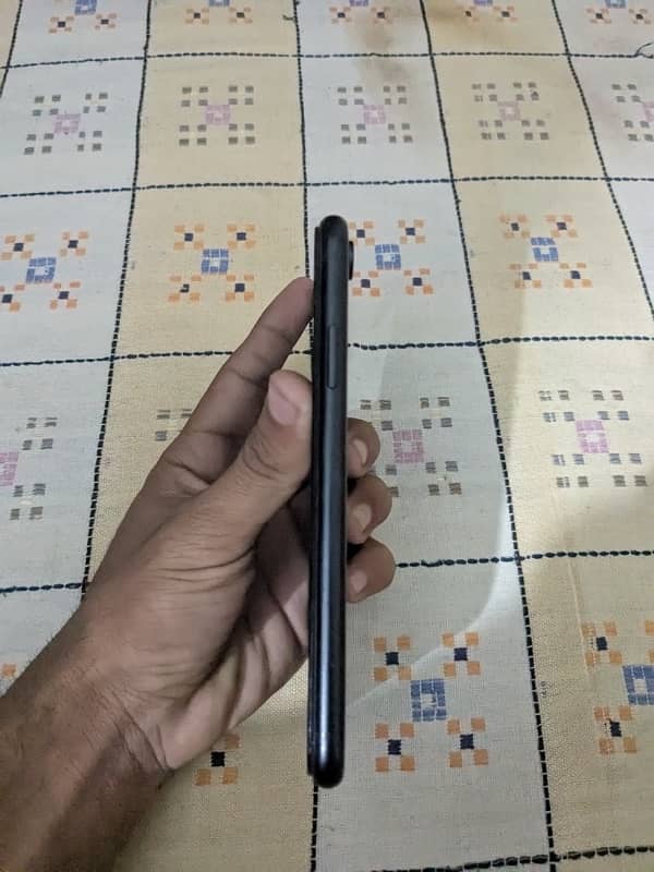 iphone xr 128 gb 80bh jvnonpta face id working all ok set 2