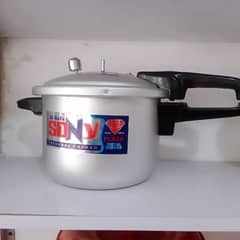 Al Safa Sony Pressure Cooker 7 Liter