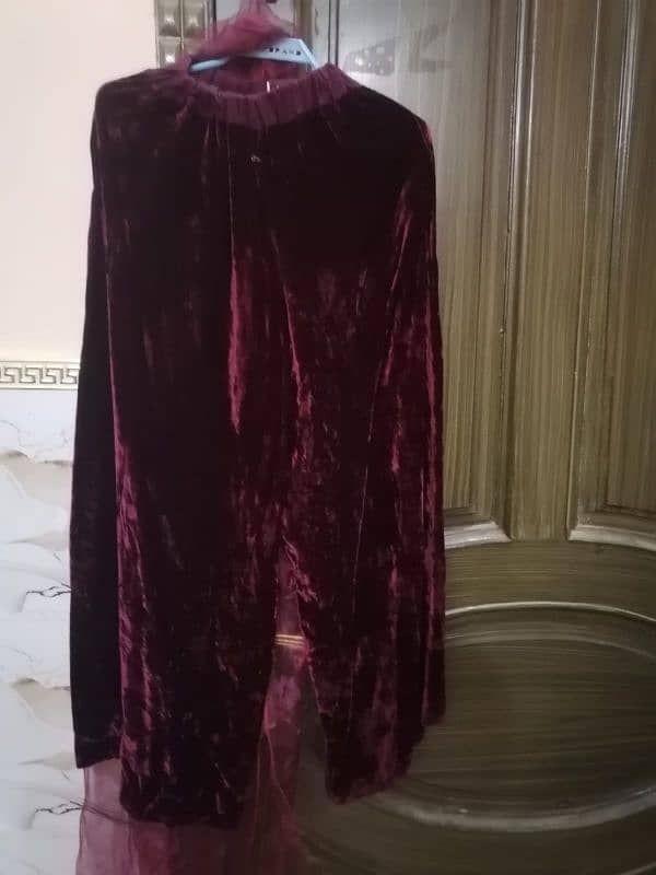 3pc dress for sale. with velvet trouser. 3