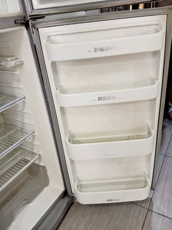 Dawlance Refrigerator/Fridge 5