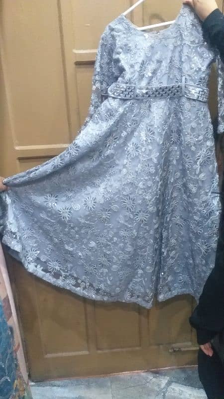 Title: "Chic Grey Maxi Dress - Worn Once, Excellent Condition" 2