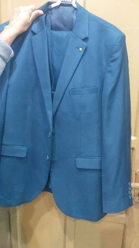 Title: "Stylish Blue 3-Piece Pant Coat Set - Worn Once! 2