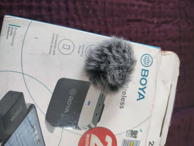 BOYA BY-M1LV-U Type C 2.4GHz Wireless Microphone System 4