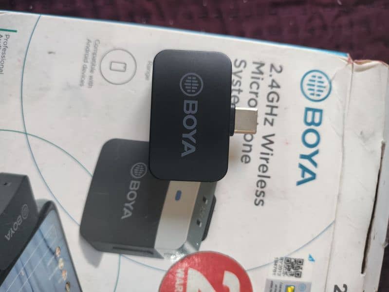 BOYA BY-M1LV-U Type C 2.4GHz Wireless Microphone System 7