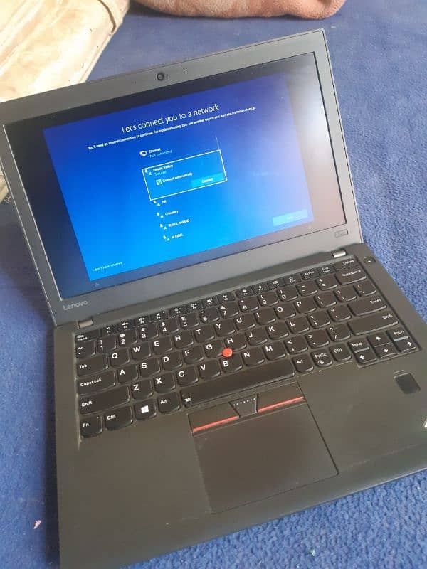 Lenovi thinkpad x270 core i7 6th generation 256gb nvme and 8 gb ram 0