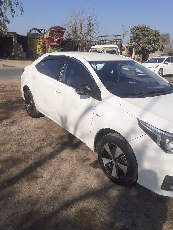 Toyota Corolla XLI 2014×2015 4