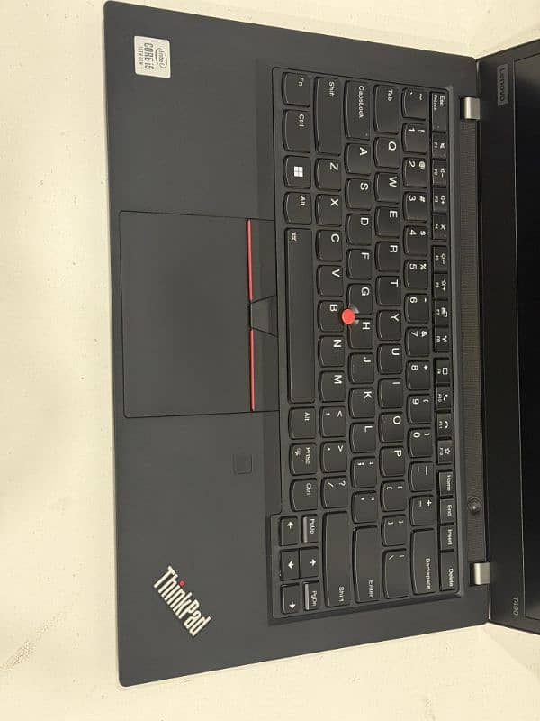 Lenovo Thinkpad T490 i5, 10th gen 5