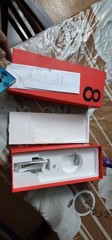 OnePlus 8pro 12/256gb with full box see full add 8