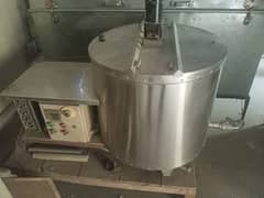 Milk chiller in Fresh condition for sale