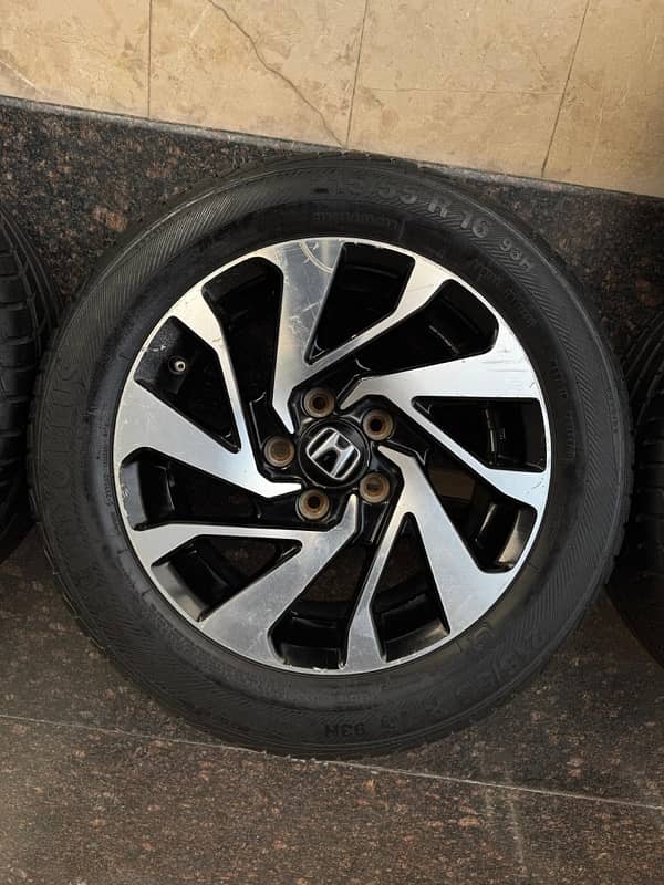 civic x 16” Alloy rims and tyers for sale 8