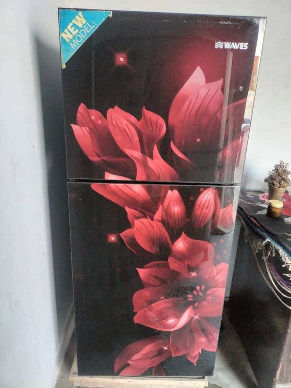 Medium size Fridge For Sale in Cheap Price 2