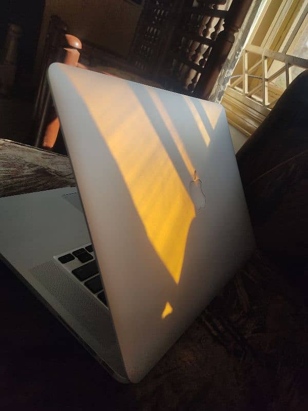 Macbook pro 2015,15 inch 2