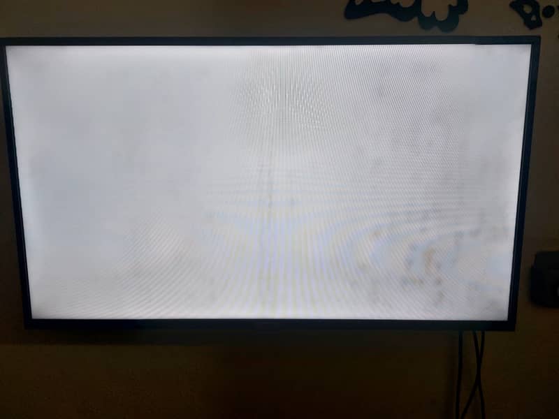 TCL Original LED, 40 Inch, 1080p, never repaired, first hand used. 12