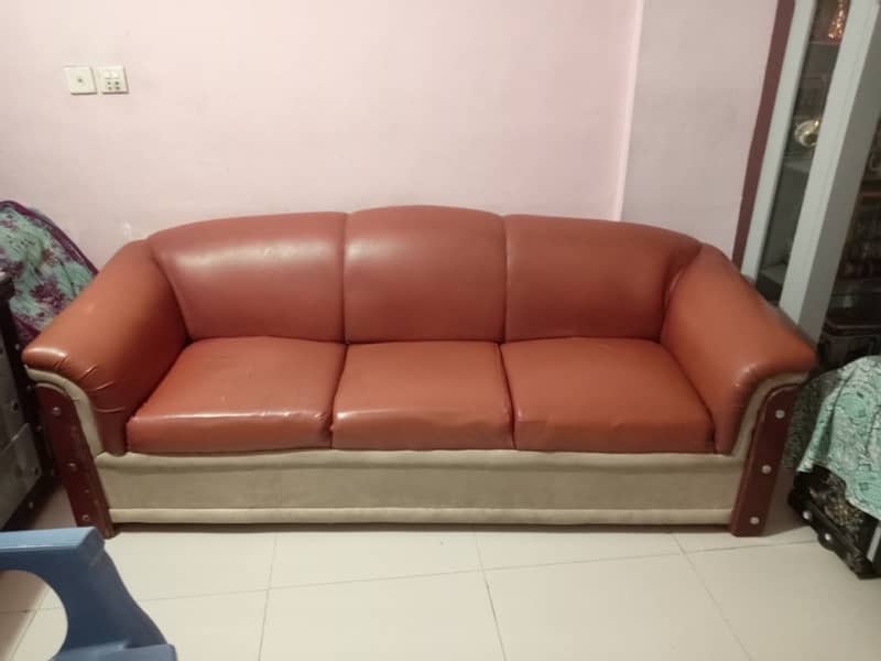 sofa 3 seater 0