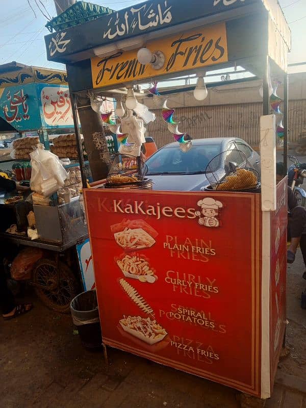 fries stall chalta hoa behtreen location Johar block 20 2