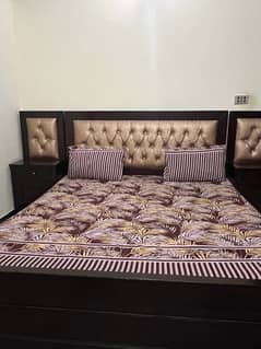 king size bed with mattress