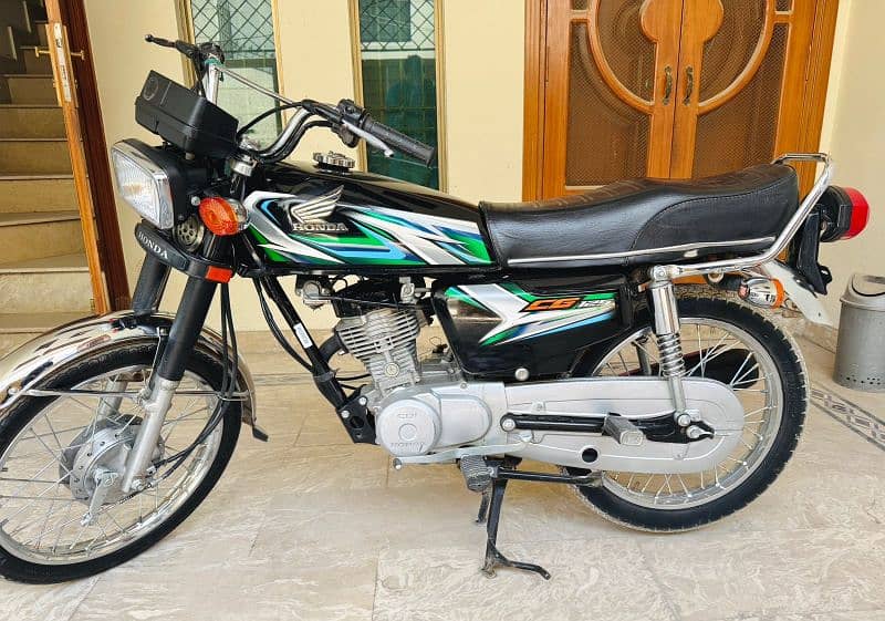 Honda CG 125 Model 2023 0