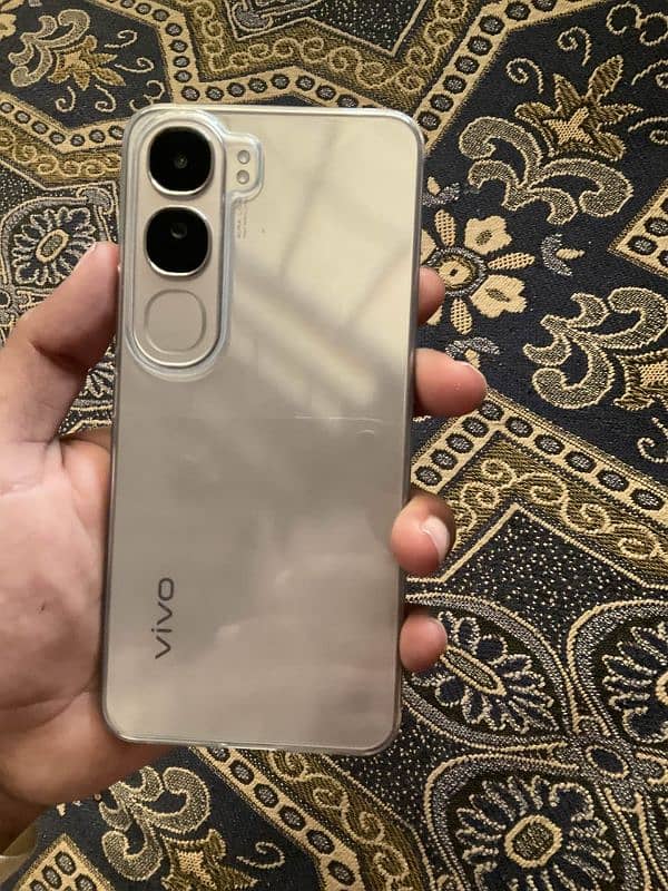 Vivo y200 1