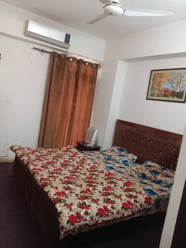 E11 daily basis furnished flat available for rent 4