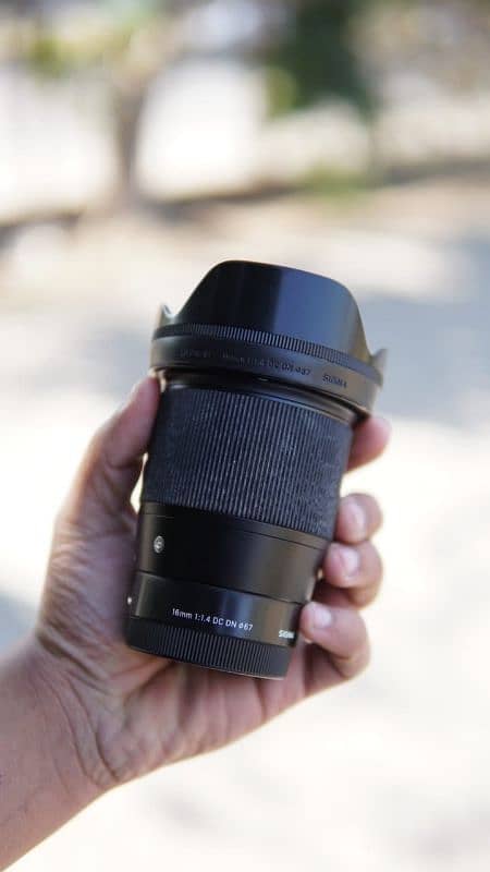 Sigma 16mm F1.4 DC DN Lens for Sale 3