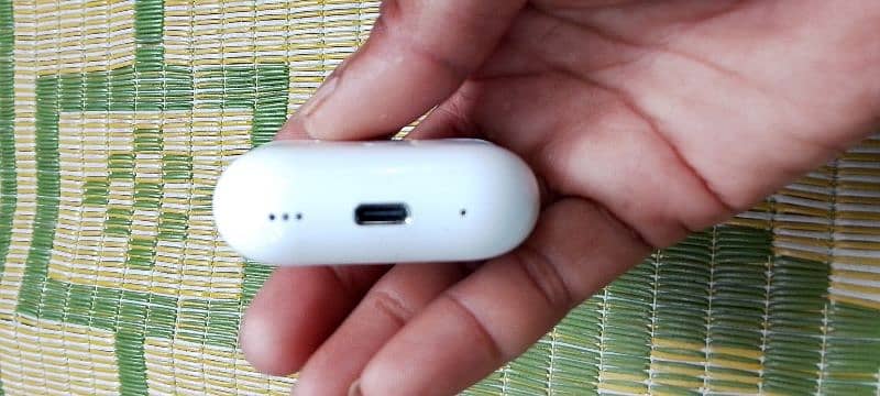 made in Japan airpods 6 hours battery real time 1