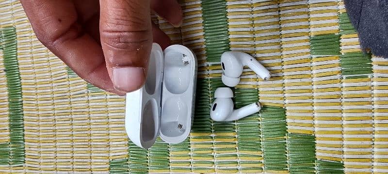 made in Japan airpods 6 hours battery real time 3