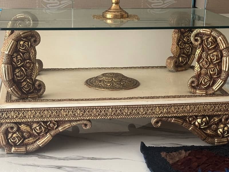 Center table for sale 4