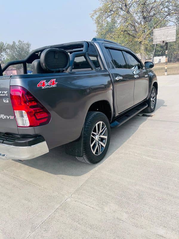 Toyota Hilux Revo G 3.0 Automatic 0311-5721225 1